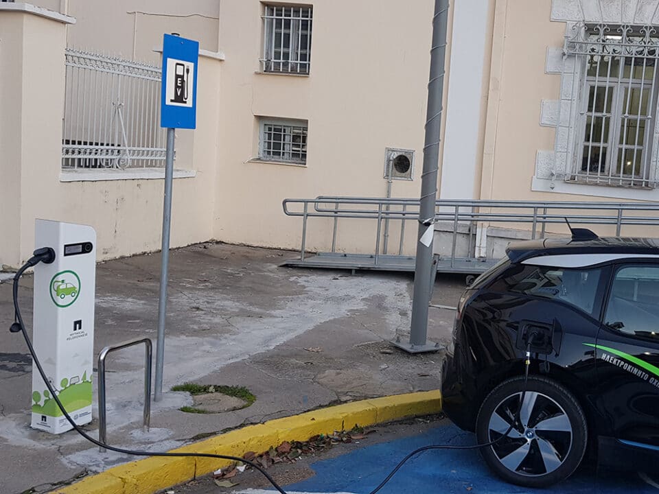 ilektrokinita-autokinita-perifereia-peloponnisou
