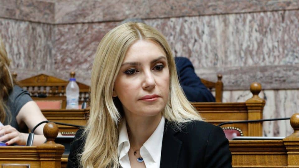 Η Φωτεινή Αραμπατζη