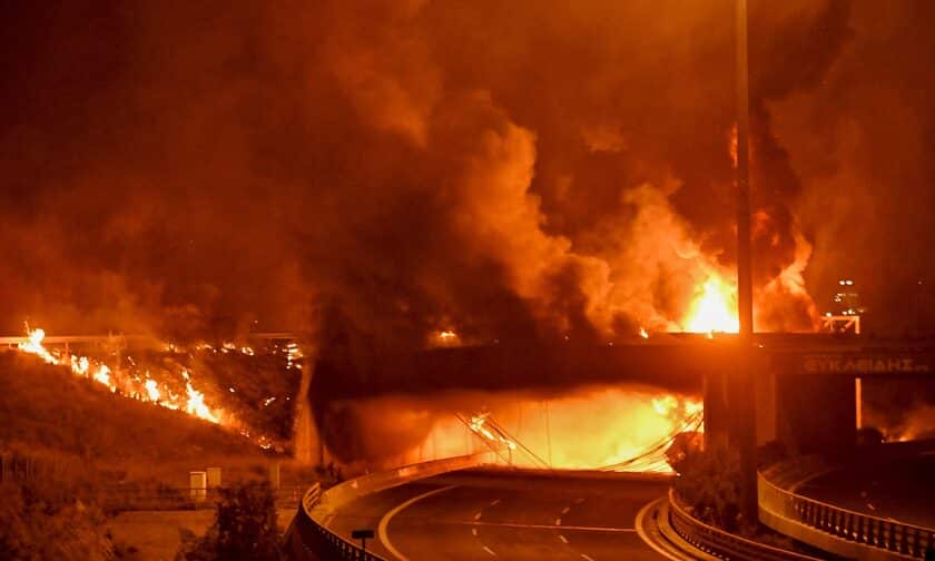 Αθηνών - Κορίνθου: Νέο μήνυμα 112 - Μεγάλες καθυστερήσεις - Δυσκολίες στην πρόσβαση προς Πελοπόννησο