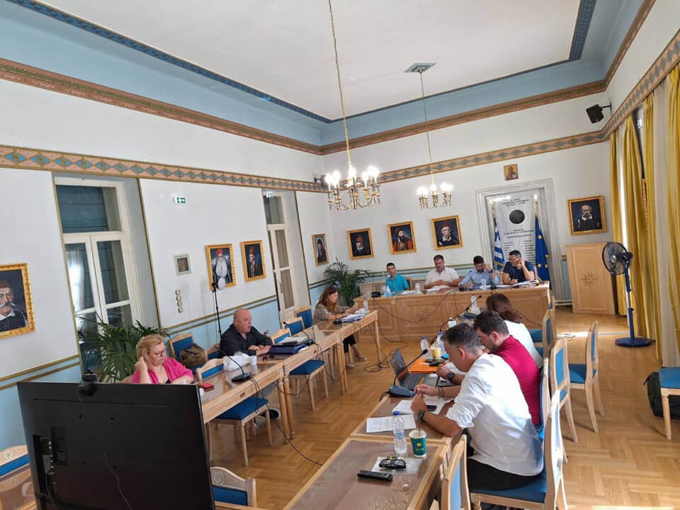 Περιφερειακή Επιτροπή Πελοποννήσου-Εγκρίσεις έργων αντιπλημμυρικής προστασίας και μελετών ανθεκτικότητας φραγμάτων