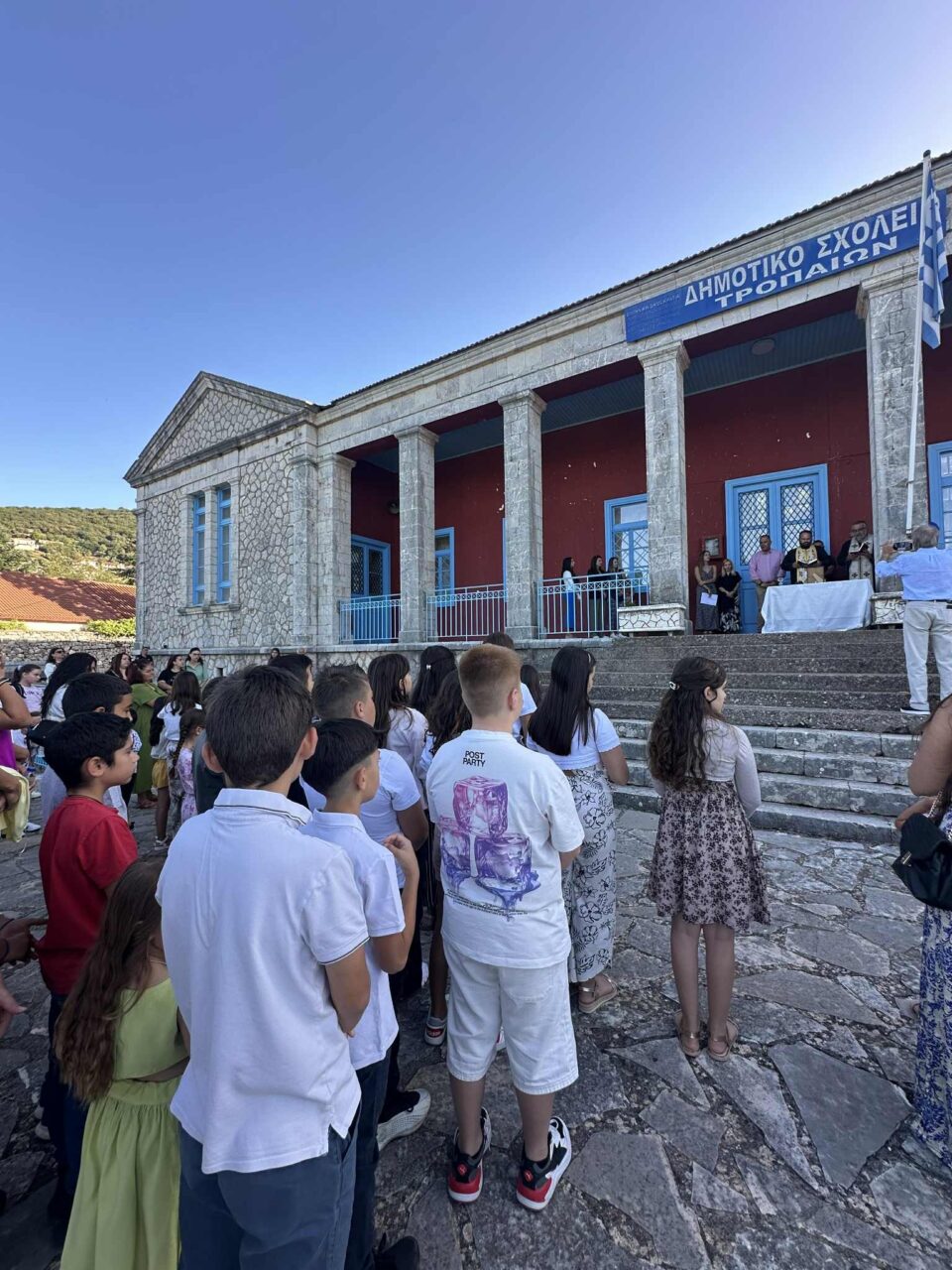 Ο Δήμαρχος Γορτυνίας στις τελετές Αγιασμού στο Νηπιαγωγείο, Δημοτικό, Γυμνάσιο και Λύκειο των Τροπαίων