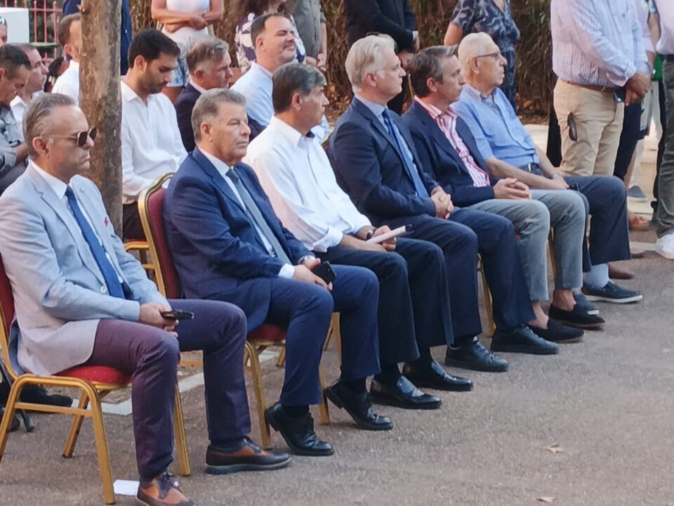 Δημήτρης Πτωχός: «Η ιστορία μας είναι το εφόδιο για το μέλλον»-Αποκαλυπτήρια μνημείου πεσόντων εφέδρων Αξιωματικών στην Καλαμάτα